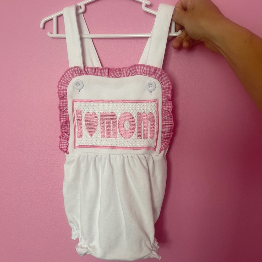I ❤️ MOM romper. 18 months. Worn once for pictures. No marks or imperfections.